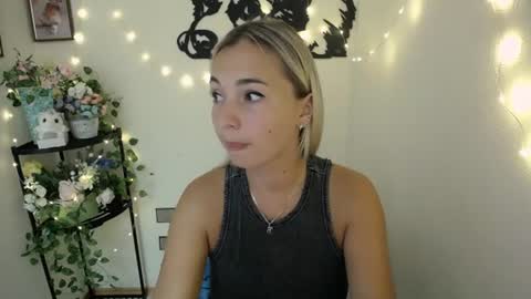 Vanessa online show from 06/30/26, 07:42
