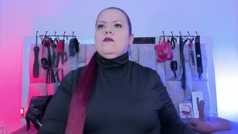 Vanessa online show from 10/06/25, 12:13