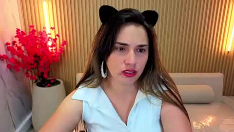 Snapshot of vanessa_tp chatting on 06/11/26, 08:40 Vane . online show from 06/11/26, 08:40
