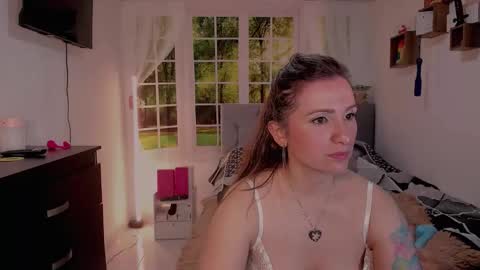 Snapshot of vanessa_udream chatting on 05/31/26, 09:16 Vanessa online show from 05/31/26, 09:16