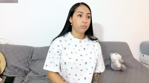 vanessaadol online show from 05/19/26, 08:42