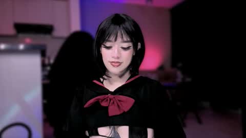 Vanessa  online show from 11/08/25, 11:47