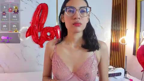 Snapshot of vanessaboch chatting on 02/07/26, 07:39 Vanessa online show from 02/07/26, 07:39