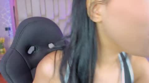 vanessaduval online show from 09/15/25, 03:50