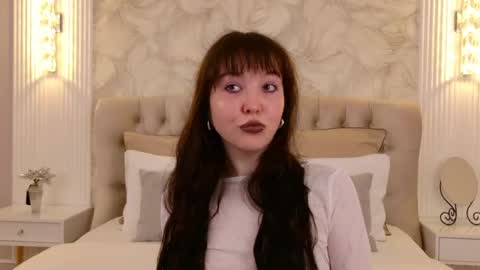 Snapshot of vanessafields chatting on 03/22/26, 03:04 Vanessa online show from 03/22/26, 03:04