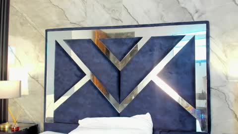 Vanessa Hard online show from 01/05/26, 08:12