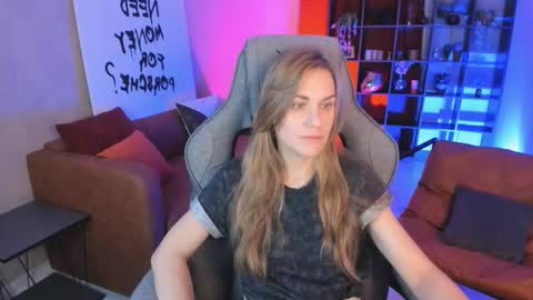 Vanessa online show from 10/23/25, 05:51