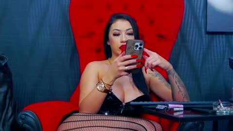 Snapshot of vanessamorningstar1 chatting on 12/20/24, 01:36 Miss Vanessa online show from 12/20/24, 01:36