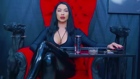 Snapshot of vanessamorningstar1 chatting on 02/04/25, 10:13 Miss Vanessa online show from 02/04/25, 10:13