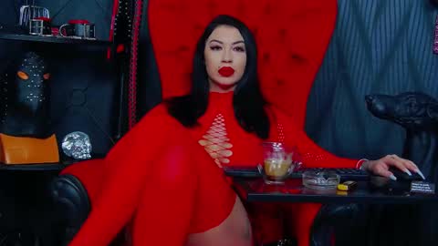 Snapshot of vanessamorningstar1 chatting on 02/19/25, 01:39 Miss Vanessa online show from 02/19/25, 01:39