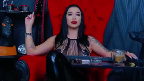 Snapshot of vanessamorningstar1 chatting on 02/21/25, 01:11 Miss Vanessa online show from 02/21/25, 01:11