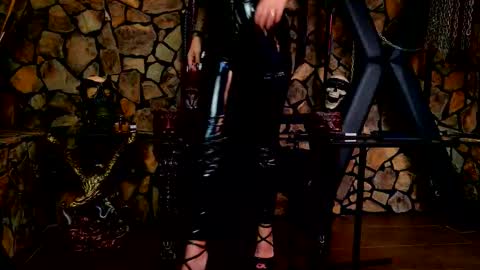 Snapshot of vanessamorningstar1 chatting on 10/03/25, 12:24 Miss Vanessa online show from 10/03/25, 12:24