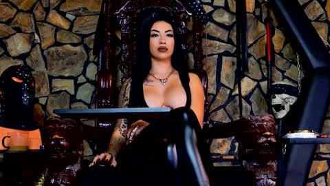 Snapshot of vanessamorningstar1 chatting on 10/15/25, 06:52 Miss Vanessa online show from 10/15/25, 06:52