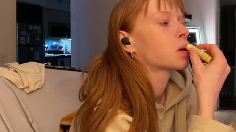 Snapshot of vanessapark chatting on 01/01/25, 01:59 Vanessa  online show from 01/01/25, 01:59