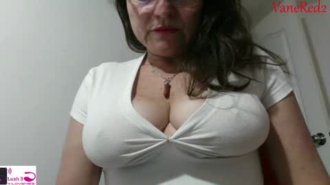 Vanesared2 online show from 02/20/25, 10:48