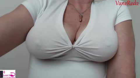 Vanesared2 online show from 02/20/25, 07:08