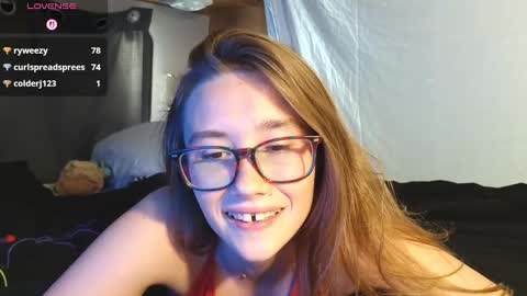 Snapshot of vanessarose4825 chatting on 10/07/25, 08:39 Vanessa Rose online show from 10/07/25, 08:39