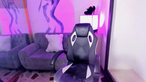 vanessascott_ online show from 03/07/26, 07:16