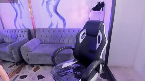 vanessascott_ online show from 03/14/26, 06:30