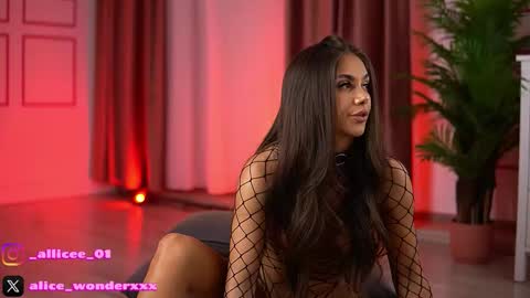 Vanessa Simon online show from 11/17/25, 06:30