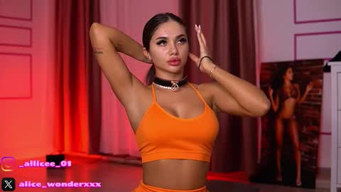 Vanessa Simon online show from 02/13/26, 07:48