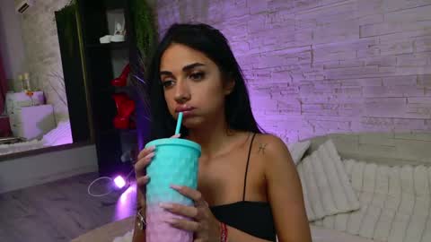 Vanessa online show from 05/23/26, 04:33