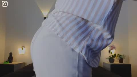 Snapshot of vanestrauss chatting on 03/07/25, 08:33 New account follow me online show from 03/07/25, 08:33