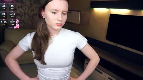 Luna online show from 10/25/25, 06:13