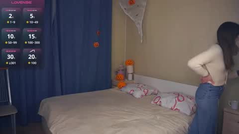 Luna online show from 11/06/25, 07:15