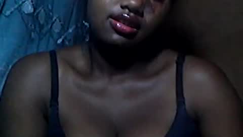 vaniah321 online show from 01/14/25, 08:09