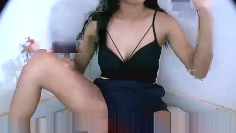 vanih27 online show from 02/23/26, 09:28