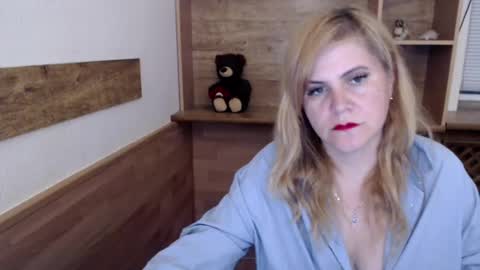 Snapshot of vanillaloveli chatting on 06/29/26, 06:30 vanillaloveli online show from 06/29/26, 06:30
