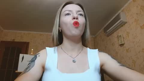 VanillaMuffin online show from 09/13/25, 11:54