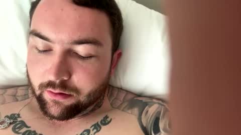 vanillapretzel online show from 10/16/25, 03:46