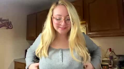 vanillapuddingpie online show from 12/11/24, 02:41