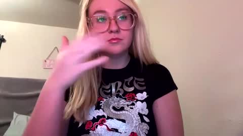 vanillapuddingpie online show from 01/23/25, 01:41