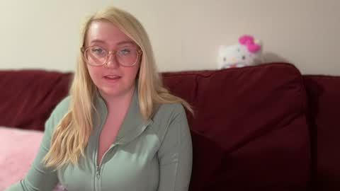 vanillapuddingpie online show from 01/28/25, 12:36