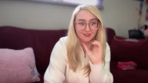 vanillapuddingpie online show from 02/16/25, 07:05