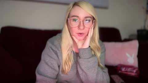 vanillapuddingpie online show from 02/20/25, 02:51