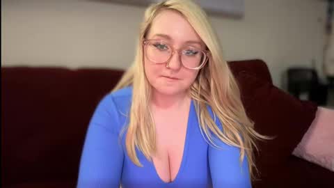 vanillapuddingpie online show from 02/28/25, 03:59