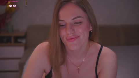 Sophie online show from 12/19/25, 03:19