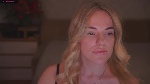 Sophie online show from 01/09/26, 02:25