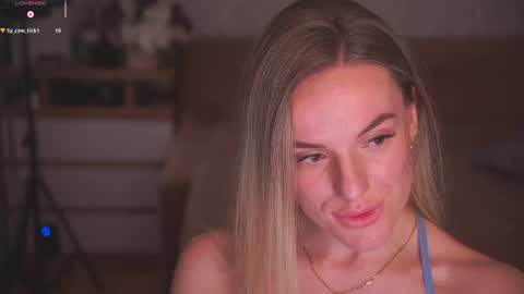 Sophie online show from 05/15/26, 09:33