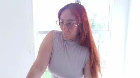 Snapshot of vanlet chatting on 07/16/26, 06:36 Elizabeth online show from 07/16/26, 06:36