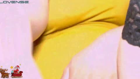Snapshot of vanne_amet chatting on 12/22/24, 02:06 free follow me online show from 12/22/24, 02:06