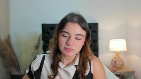 Vannesa online show from 04/07/26, 11:37