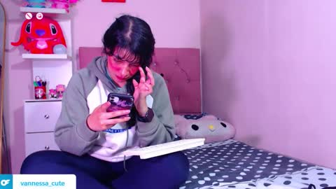 Vanesa online show from 11/25/25, 11:38