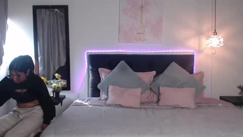 vane online show from 12/31/24, 09:06