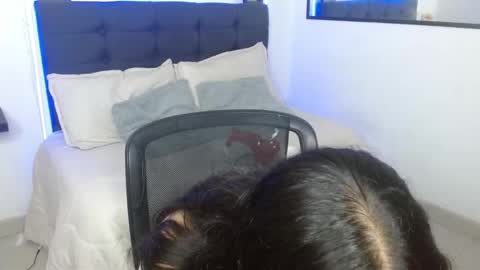 vane online show from 12/03/25, 09:35