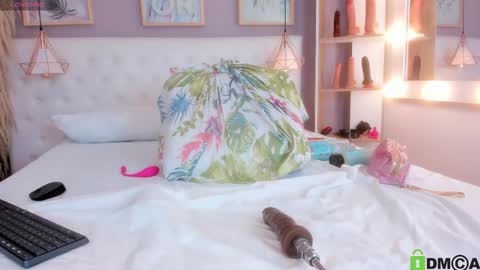 Snapshot of vannia_smith_ chatting on 02/28/25, 12:31 vannia smith online show from 02/28/25, 12:31